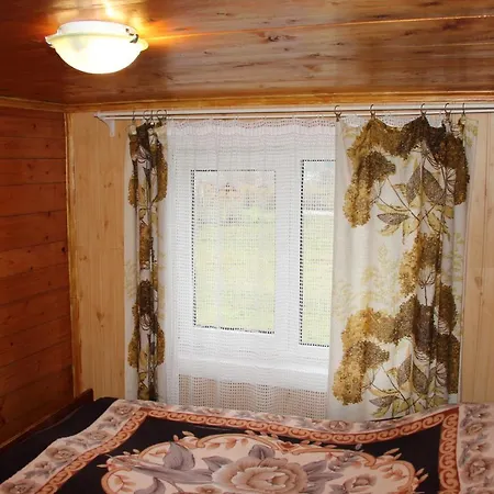 у михайла під лісом Verkhovyna